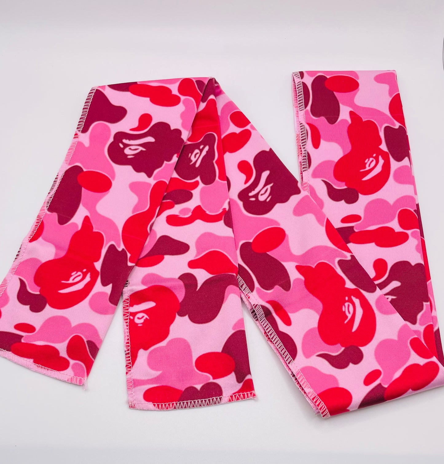 Corbata de pelo de simio rosa